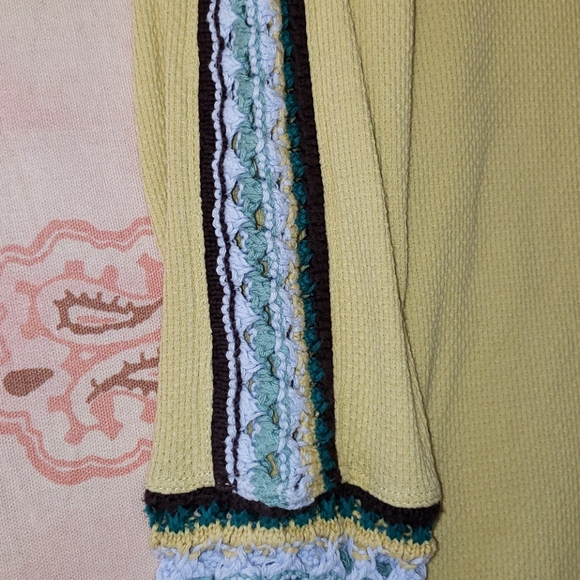 Switch it Up Thermal Top. Crochet Leopard Cheetah - Picture 5 of 16